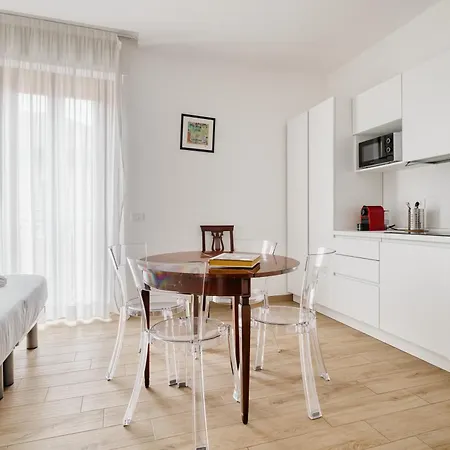 Domusmi Isola 302