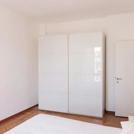 Beautiful Two Bedrooms In Sarpi Garibaldi Mirable Pm Apartment Milan
