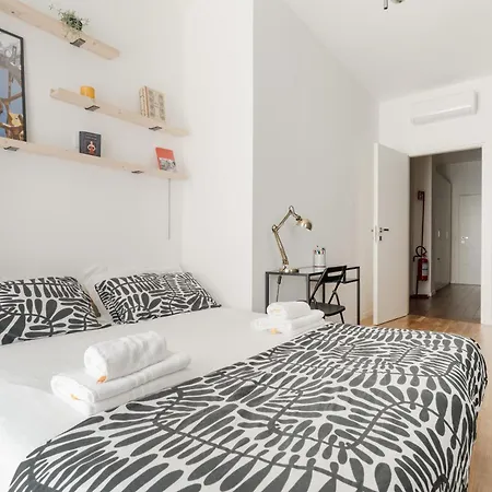 The Giambellino Diamond - 2 Baths - M4 Frattini *