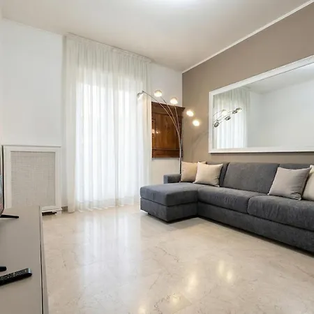 Spacious Modern Ac Close To Metro * Милан