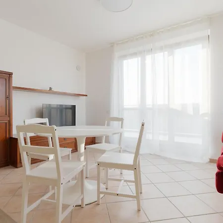 Apartment Guesthost - Comfy X4 Comasina M3 *
