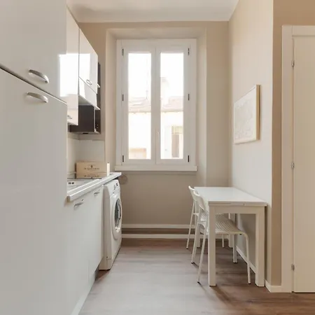Guesthost - Comfy X3 Brenta Mm3 Apartment