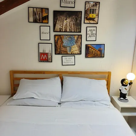 Modern Duomo - Ac, Fast Wi-fi & Self Check In And Subway M1 And M2 In 5 Mins Apartamento