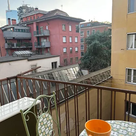 Isola - Design Flat Near Bosco Verticale Apartment *