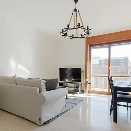 Guesthost - Spacious X6 Zara Mm3 Mm5 Appartement