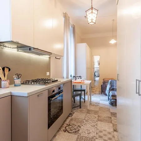 Host4u , O Host Nolo Cozy Loft In מילאנו