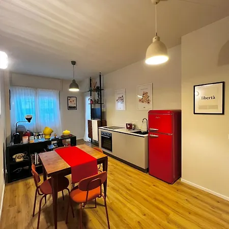 New And Bright In The Center With Wi-fi Apartment *