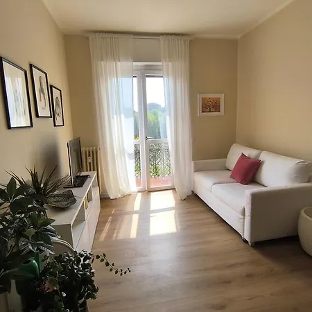 Ermedina Daire Milano