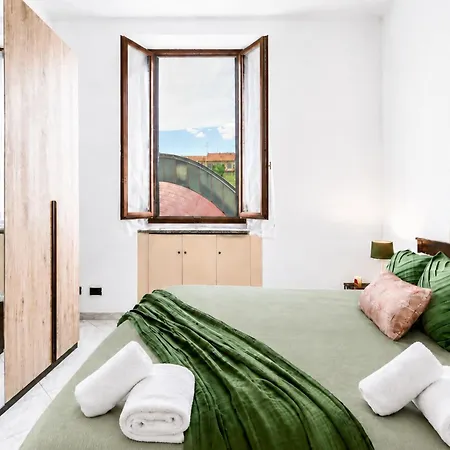 公寓 Bilocale Elegante E Luminoso In Via Gallura 米兰