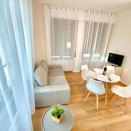 Apartment Fontanili- Near Downtown 20 People *