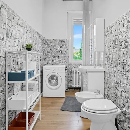 Adr16 Elegant Three-room Flat In A Peaceful Area