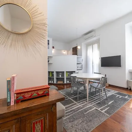 Liberty Courtyard - Charming Flat In Sempione Apartamento *