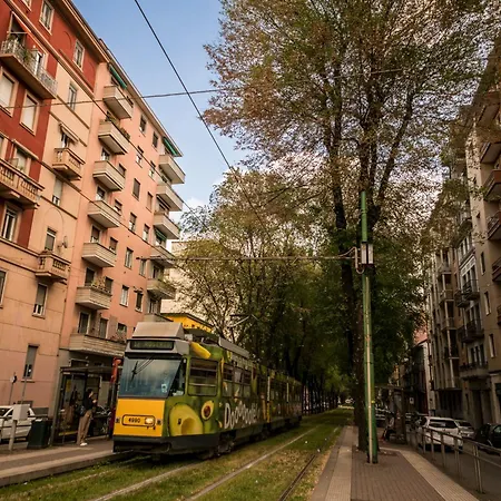 Mahon 1br Superior - Quiet, Near Tram, Metro, Duomo, Station * ميلان