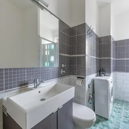 Apartment Panoramic Loft In With Balcony - Ac & Wifi *