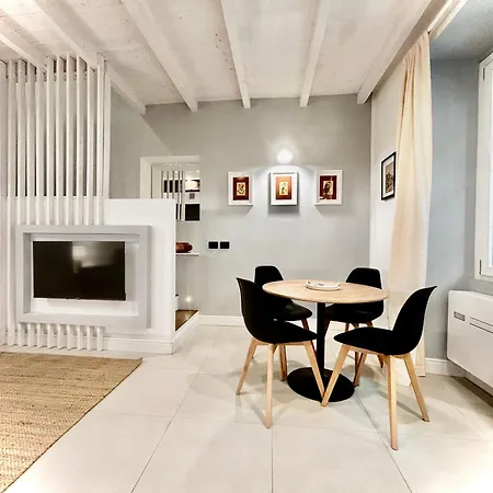 شقة Ticinese Luxury Centro *