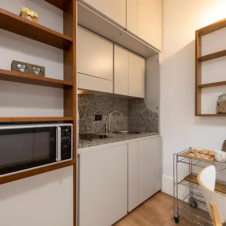 Visconti Di Modrone, 18 - Your Nest In The Heart Of Apartamento *