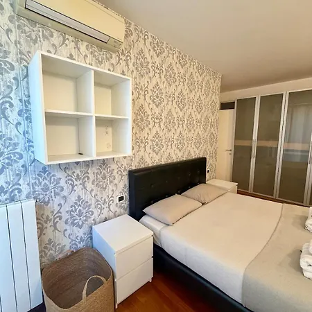 Apartamento Splendido Trilocale Con Terrazzo In Zona Navigli *