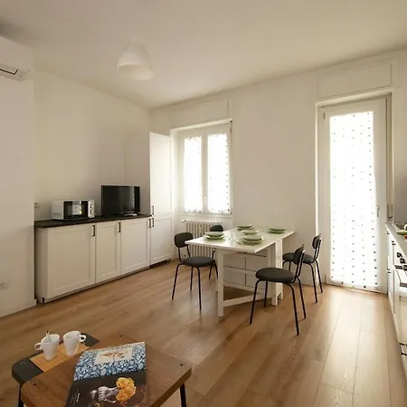 M4 Tolstoj Ampia Penthouse A 50m Dalla Metro * 米兰
