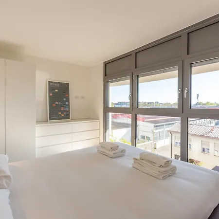 Apartment I-host - Quintiliano 7 *