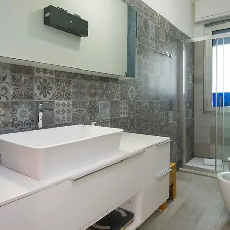 Apartment I-host - Spacious 3br - Balcony - Sleeps 7 Mailand