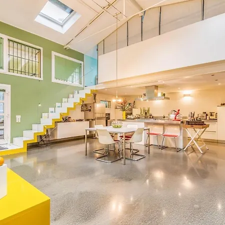 Stunning Loft With Private Court - Navigli District Apartamento *