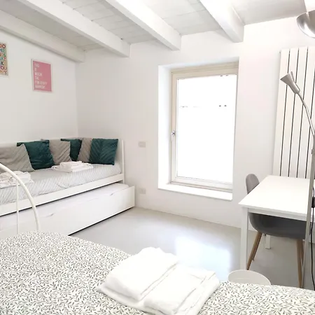 شقة Charming Courtyard ميلان