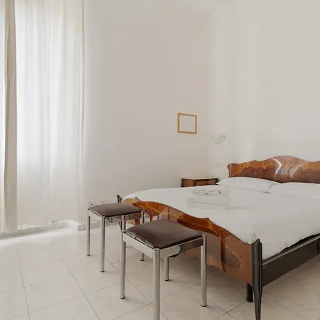 Guesthost - Cozy X2 Porta Romana Milano