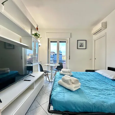 Chic Con Cucina Indipendente E Terrazzino * ميلان
