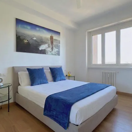 Апартаменты Homeby - The Clover *