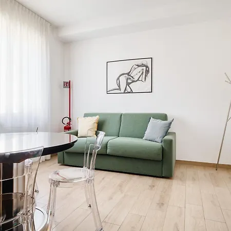 Domusmi Isola 303-304 Lägenhet *