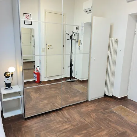 Modern Duomo - Ac, Fast Wi-fi & Self Check In And Subway M1 And M2 In 5 Mins Apartamento Milão