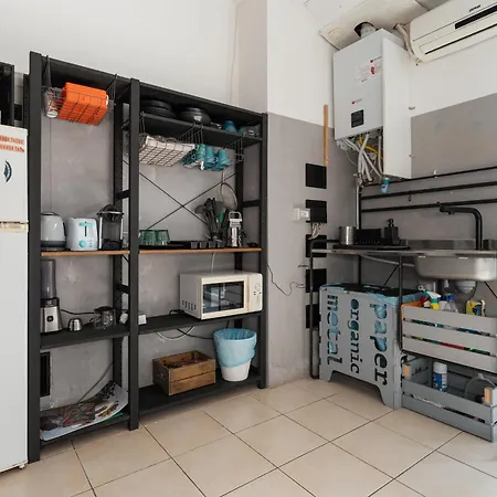 Guesthost - Modern Loft X4 Navigli *
