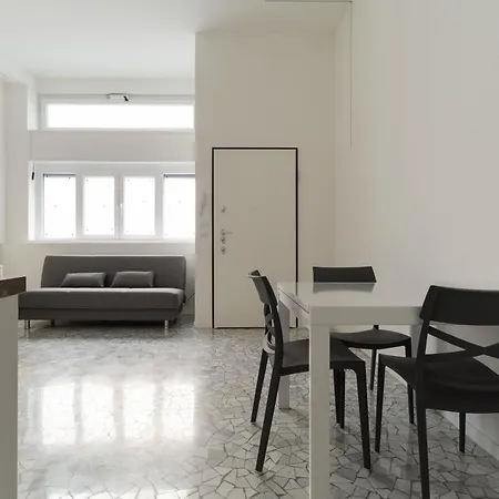 Appartement Guesthost - Cozy Flat Near & Grec0 Pirelli Stations *