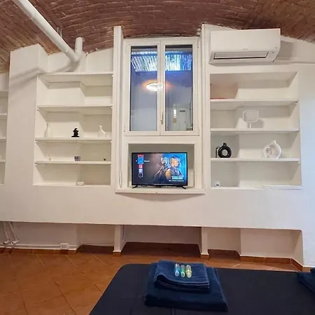 Elegant Loft Piazza 5 Giornate, Dateo Apartment *
