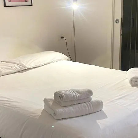 Nolo Compact - M1 Pasteur Apartment Milan