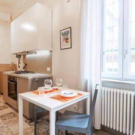 Host4u , O Host Nolo Cozy Loft In