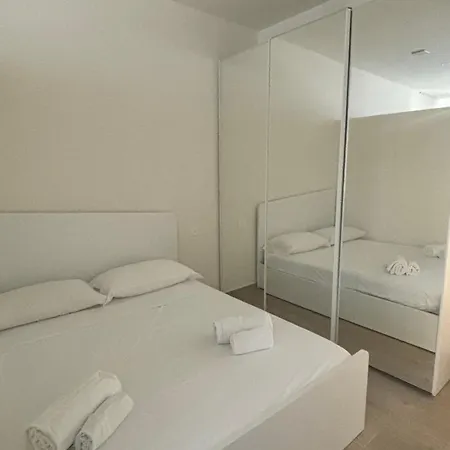 Loft design 50 mt metro M4 I Duomo 10min - WiFi I parcheggio Milano