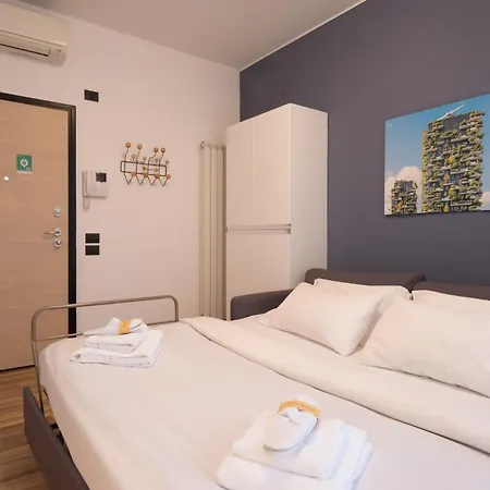Daire Palazzo Candiani - Stylish Steps From Polimi Bovisa Campus By Rentopolis