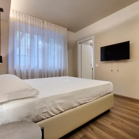 Monolocale 3 - Viale Turati, Lecco