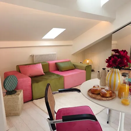 Apartamento In Center Duomo, Designed, Ac, Wi-fi, Metro Milão