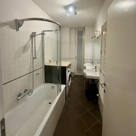 Apartamento Splendido Trilocale Con Terrazzo In Zona Navigli