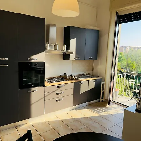Apartment Yellow Metro M4 Milan