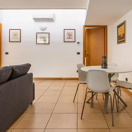 Porta Venezia Cozy And Comfortable Loft Apartment Mailand
