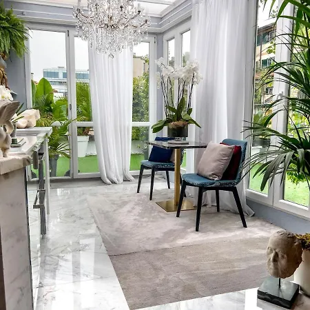 Penthouse With Super Terrace شقة ميلان