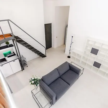 Apartment Bronzetti Mailand