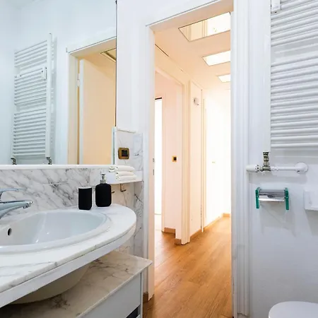 Santa Sofia Penthouses شقة ميلان
