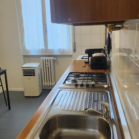 Delightful In The Portello Area For Two People Apartment
