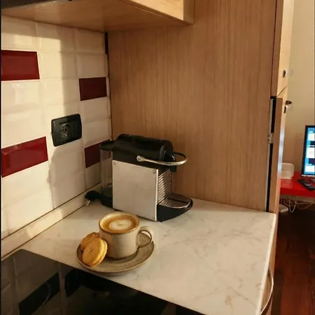 Chic Flat Center With Wifi, Ac, Metro M5 *