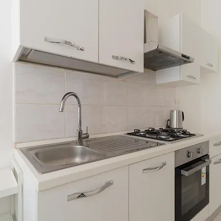 Guesthost - Cozy X2 Porta Romana Appartamento *
