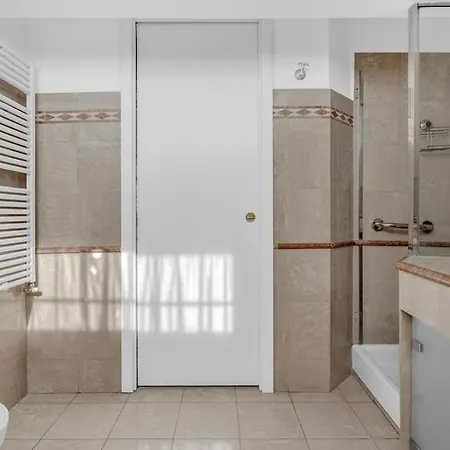 Lejlighed Ponse26 Large Terrace Apartment, Milano